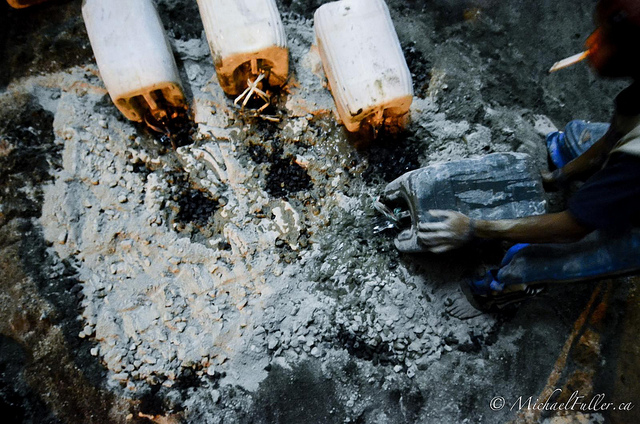 Handmixing cement barefoot