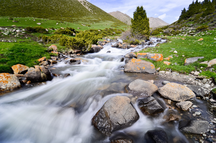 Kyrgyzstan river long exposure landscape